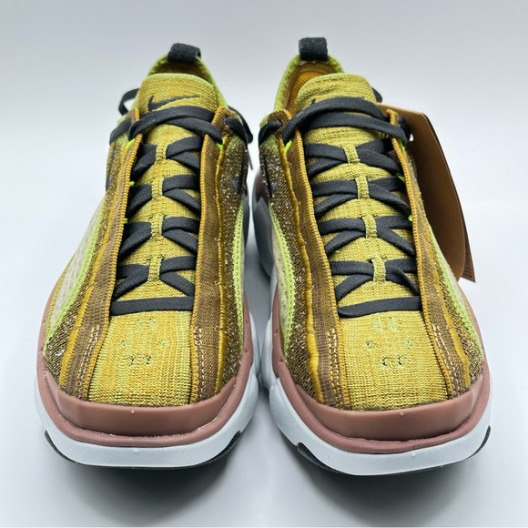 Women’s Nike Flyknit Bloom Pear Grey Bronzine FD2149 300 New - Picture 3 of 13